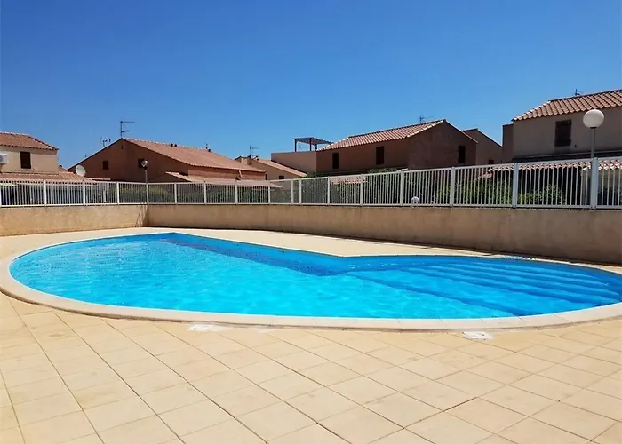 **villa 4 Pieces Pour 7 Avec Piscine, Proche Plage, Gruissan** - Fr-1-409-90